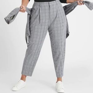 Banana republic Curvy pleat front tapered pant